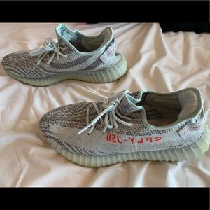 Yeezy 350 V2